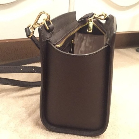 MICHAEL Michael Kors Selma Medium Messenger Bag - Picture 5 of 7